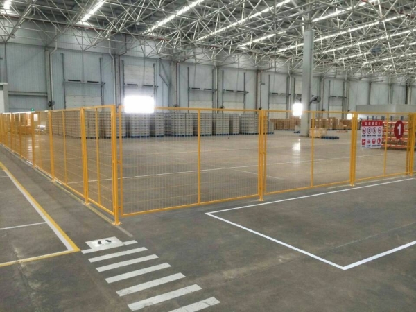 中都物流公司車間隔離護欄