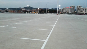 戶外大型停車場標(biāo)線